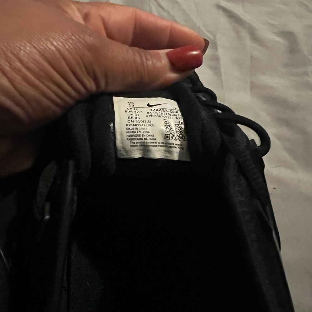 Nike Vapor Max Classic Black Sneakers/ slightly used